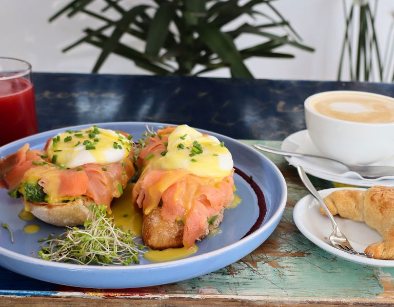 Tostadas benedictinas